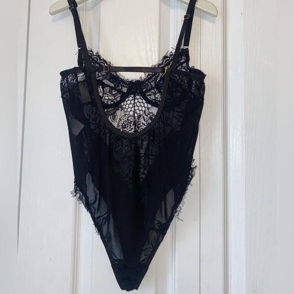 Room Service Lace Bodysuit - Picture 4 of 4